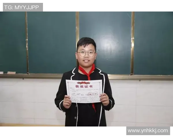 学足球的乐趣与成长之路探索与体验的500字作文